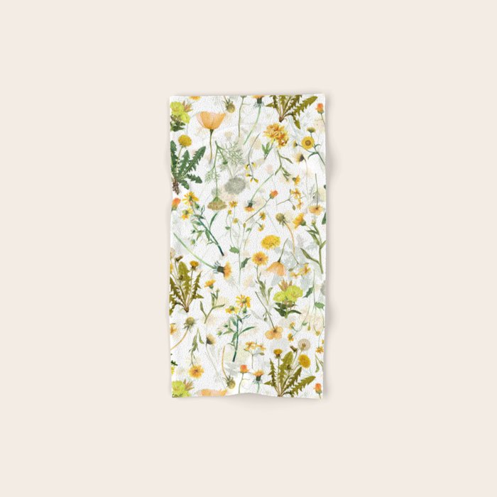 Scandinavian Yellow Wildflowers Botanical Summer Meadow Bath Towel