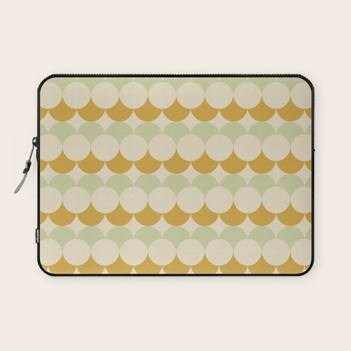 Retro Circular Pattern Iii Laptop Sleeve