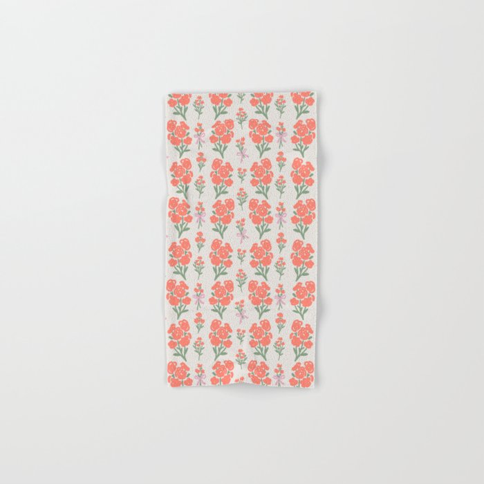 Preppy Grandmillennial Cute Red Flowers Bath Towel