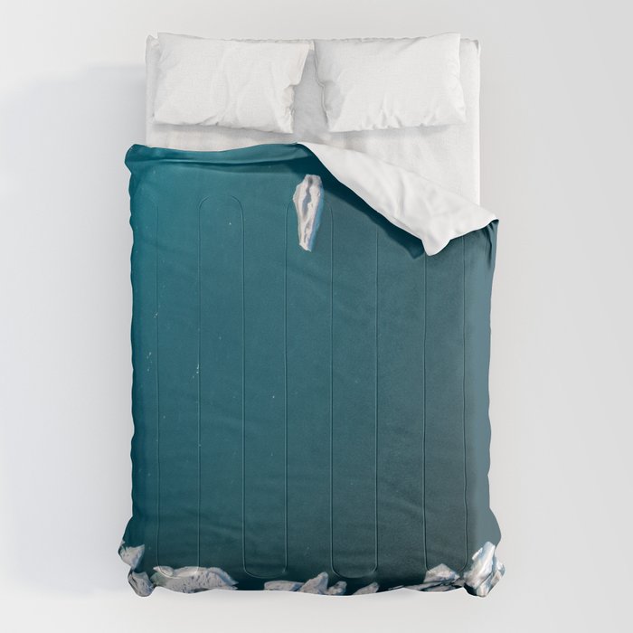 Minimalist Ice Bergs In The Blue Ocean Comforter