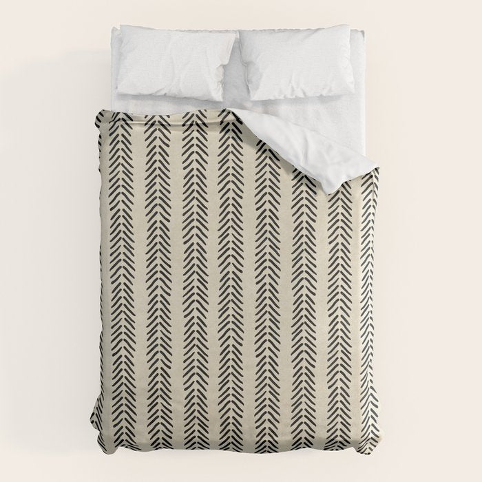 Small Black And White Arrowheads Duvet Cover